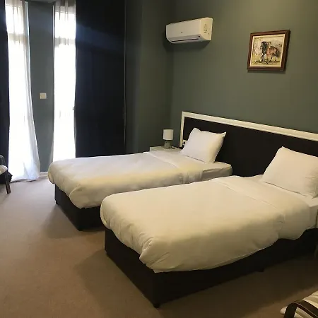 Family Garden Hotel *